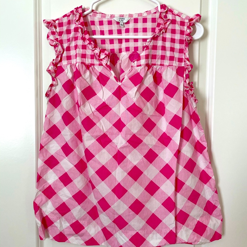 Crown & Ivy blouse, size Large.